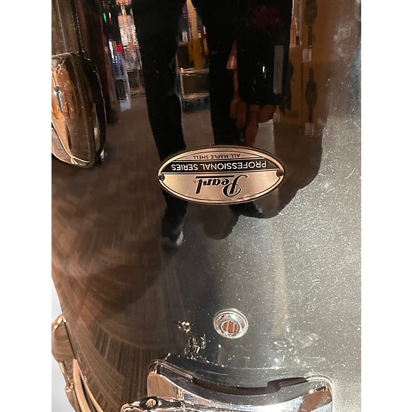 Used Pearl 4 Piece PROFESSIONAL MAPLE Black Drum Kit