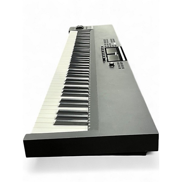 Used Native Instruments Komplete Kontrol S88 MK2 MIDI Controller