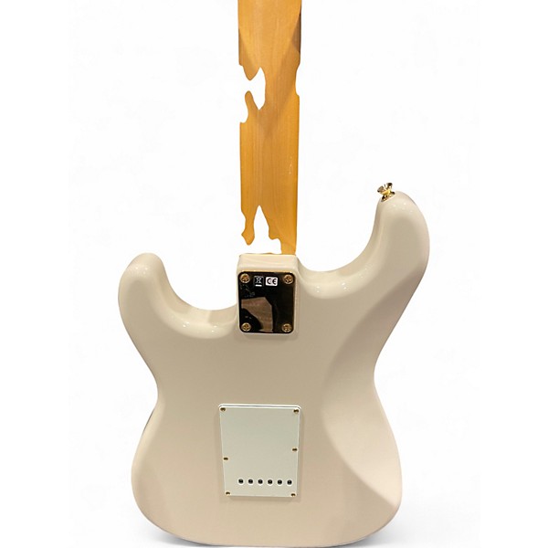 Used 2019 Fender LTD DAYBREAK STRAT Vintage White Solid Body Electric Guitar