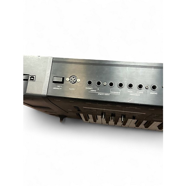 Used KORG TR61 Keyboard Workstation