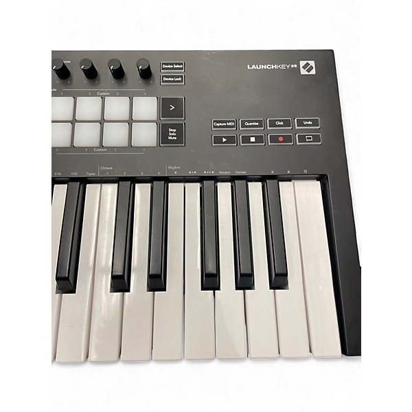Used Novation Launchkey 25 Key MIDI Controller