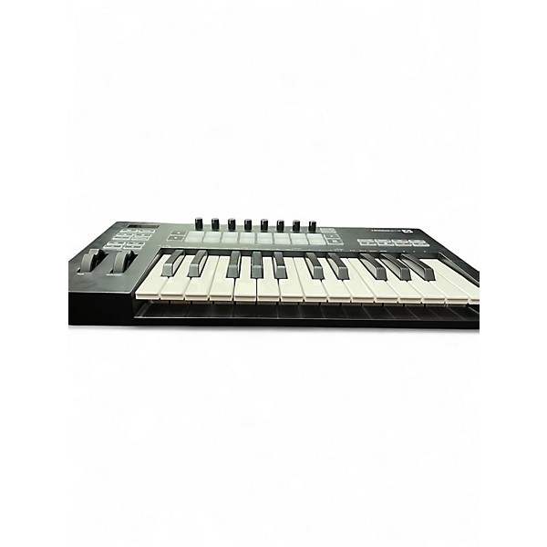 Used Novation Launchkey 25 Key MIDI Controller