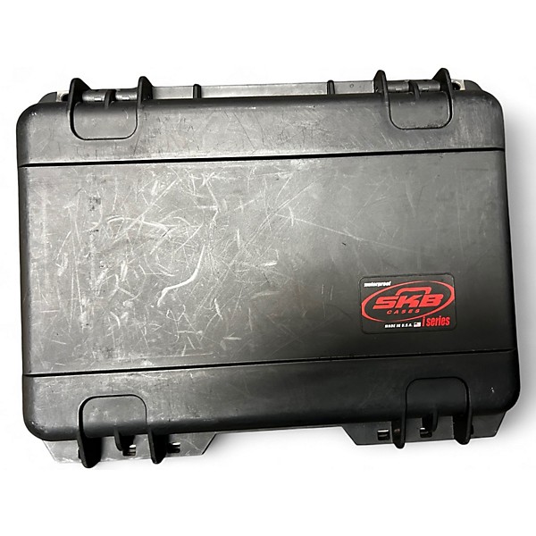 Used Shure QLXD4/85 Combo Wireless Handheld and Lavalier Wireless System