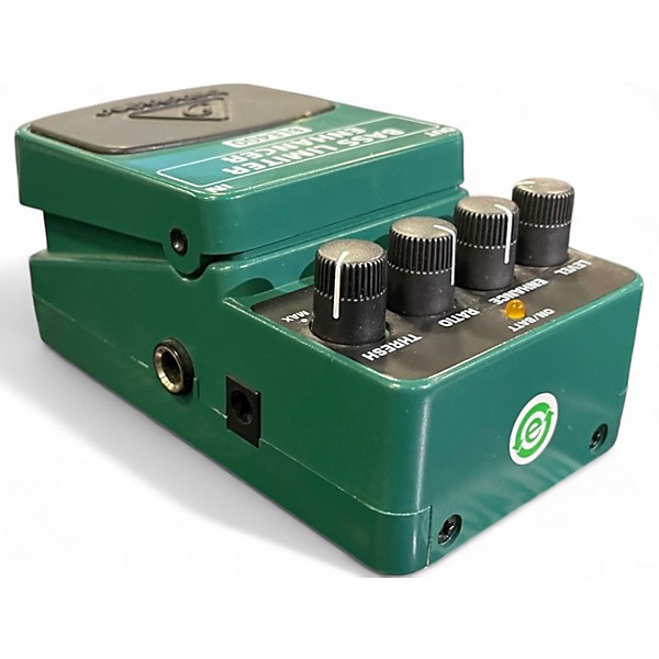 Used Behringer BLE400 Bass Limiter Enhancer Bass Effect Pedal