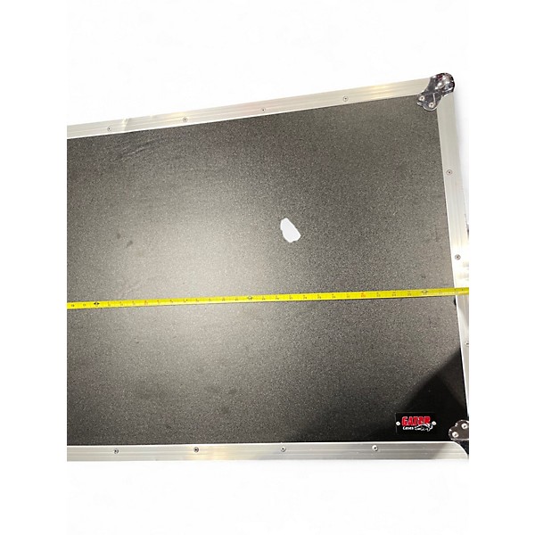 Used Gator g-tour flight case Mixer Case