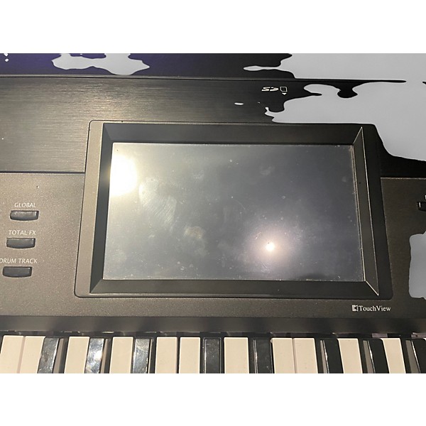 Used KORG Krome 61 Key Keyboard Workstation