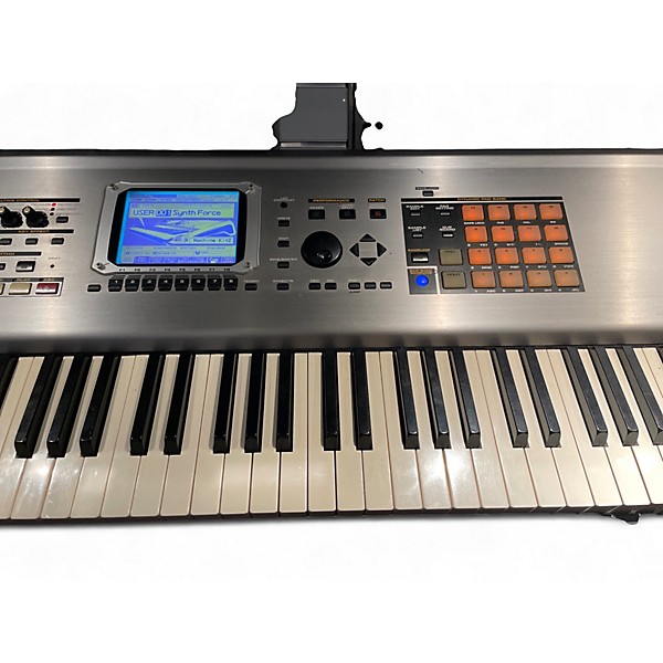 Used Roland s88 fantom Keyboard Workstation