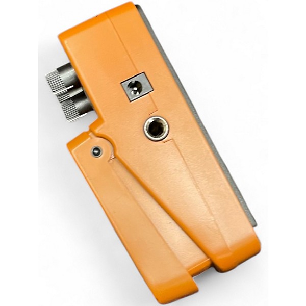 Used Behringer UT300 Ultra Tremolo Effect Pedal