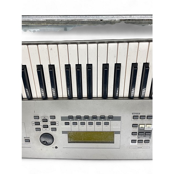 Used Yamaha Motif 6 61 Key Keyboard Workstation