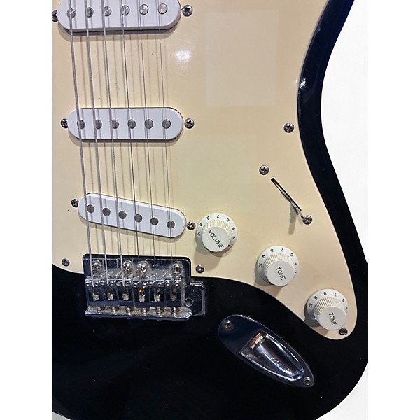 Used Peavey Predator Plus Black Solid Body Electric Guitar