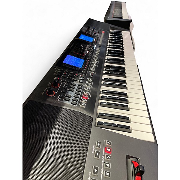 Used Roland E-47 Arranger Keyboard
