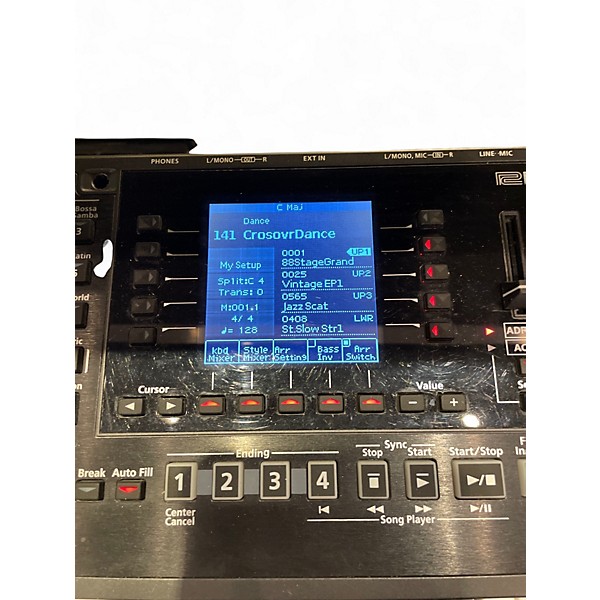 Used Roland E-47 Arranger Keyboard