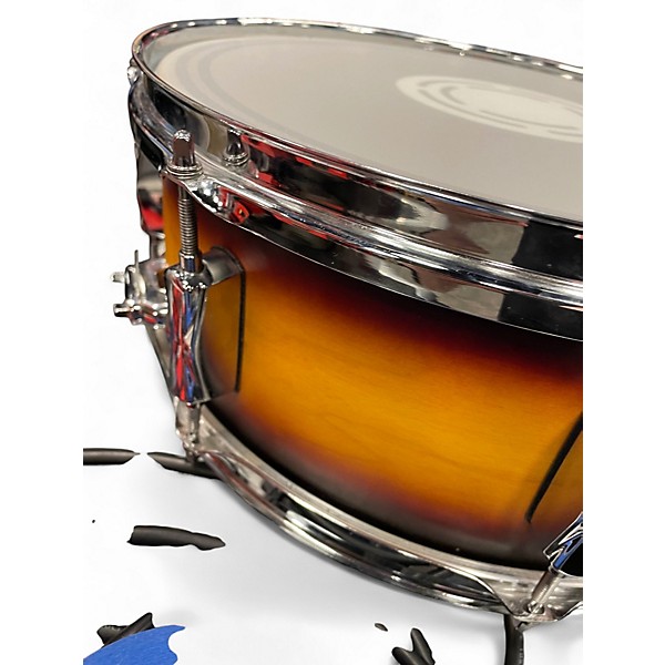 Used Pearl 14in DECADE MAPLE Classic Satin Amburst Drum