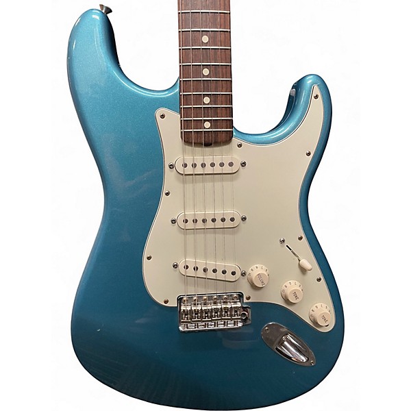 Used Fender Classic Series '60s Stratocaster Lake Placid Blue Solid Body Electric Guitar