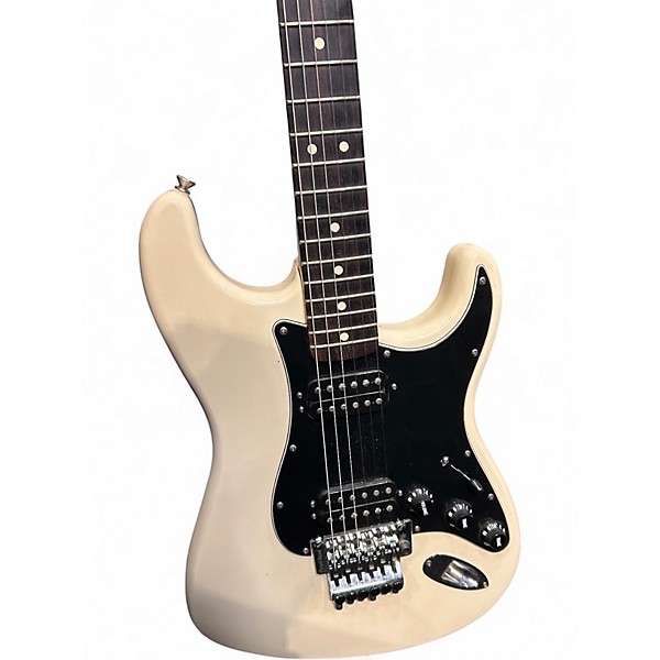 Used Fender Deluxe Fat Floyd Rose HH Stratocaster WHITE Solid Body Electric Guitar