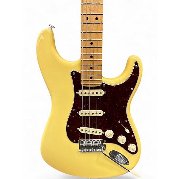 Used 2015 Fender Deluxe Roadhouse Stratocaster Yellow Solid Body Electric Guitar