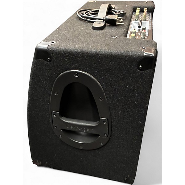 Used Behringer ULTRATONE KXD15 Keyboard Amp