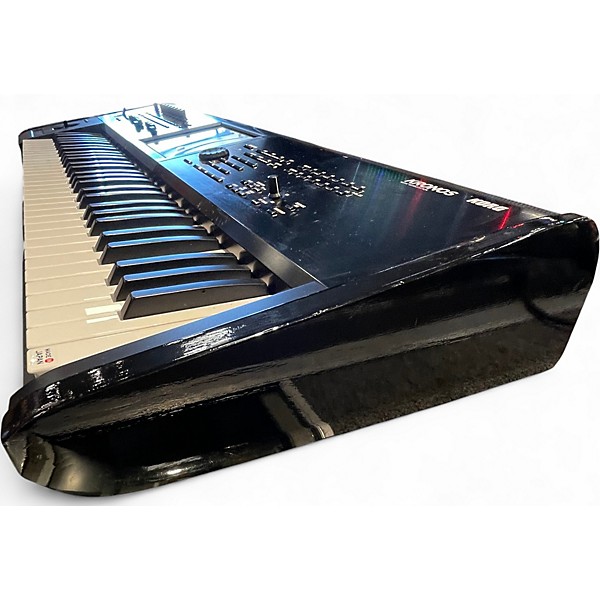 Used KORG KRONOS 2 61 KEY Keyboard Workstation