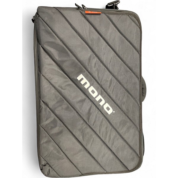 Used MONO Pedalboard Medium w/ Bag Pedal Board