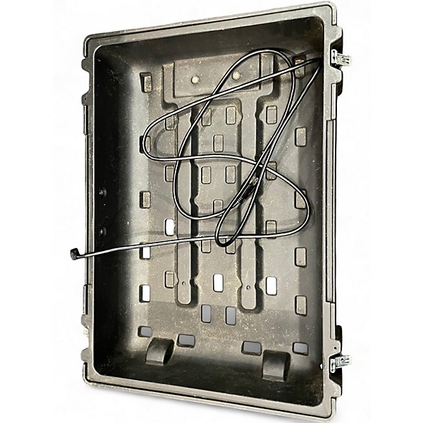 Used Furman SPB8C Pedal Board