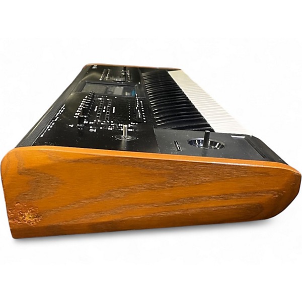 Used KORG Kronos X61 61 Key V2