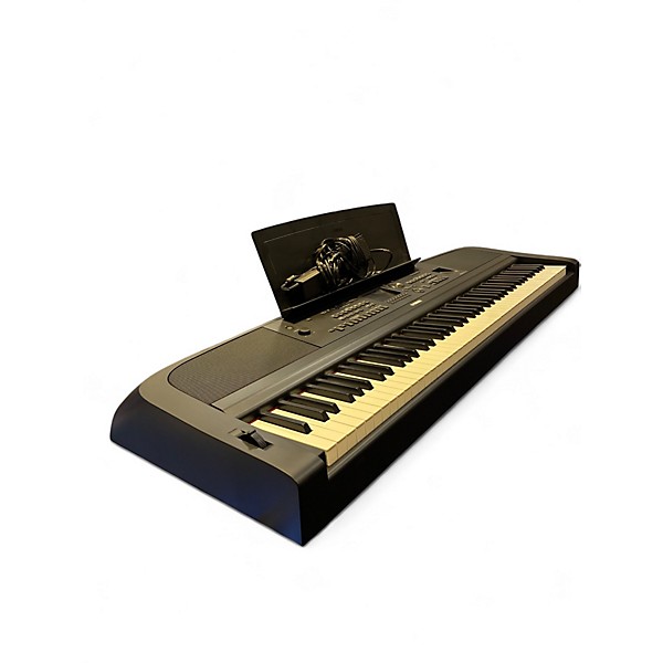 Used Yamaha DGX-670 88 Key Stage Piano