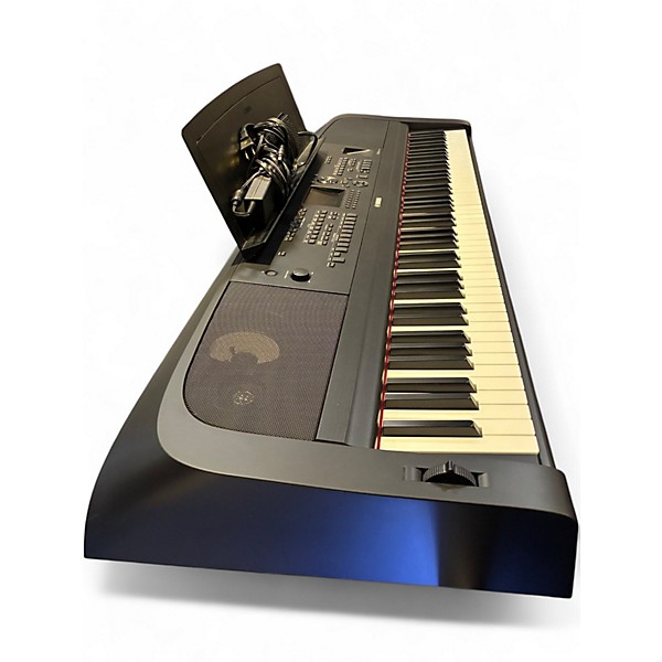 Used Yamaha DGX-670 88 Key Stage Piano
