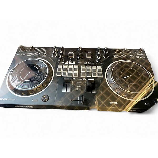 Used SERATO DDJ-REV1 DJ Controller