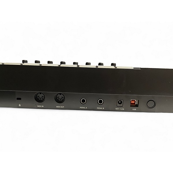 Used Native Instruments Komplete Kontrol S49 MIDI Controller