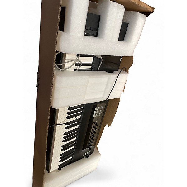 Used Native Instruments Komplete Kontrol S88 MIDI Controller