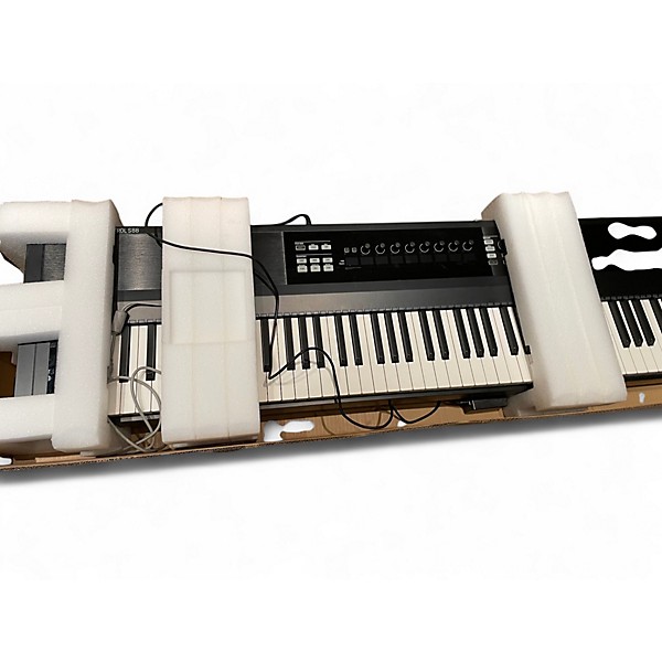 Used Native Instruments Komplete Kontrol S88 MIDI Controller