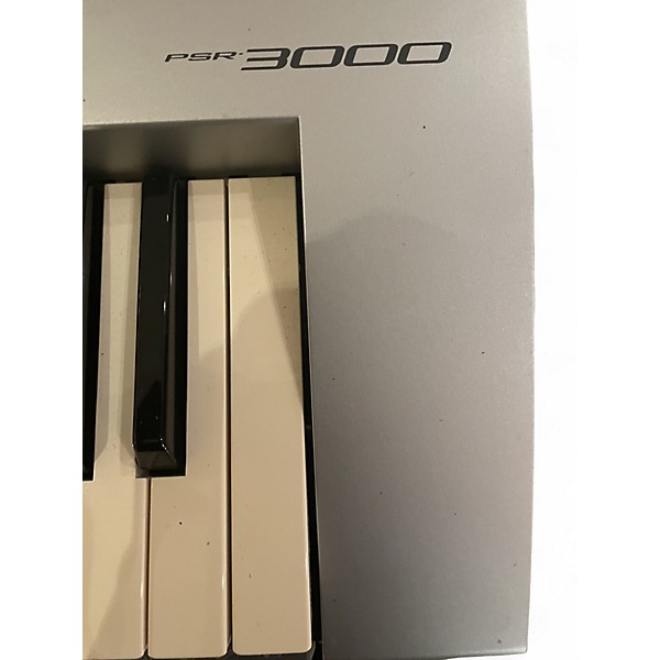 Used Yamaha PSR3000 61 Key Arranger Keyboard