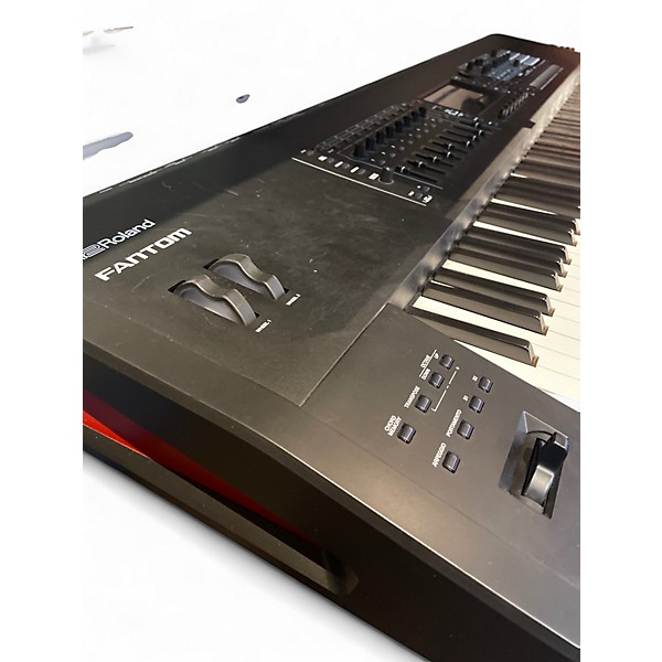 Used Roland Fantom 8 Keyboard Workstation