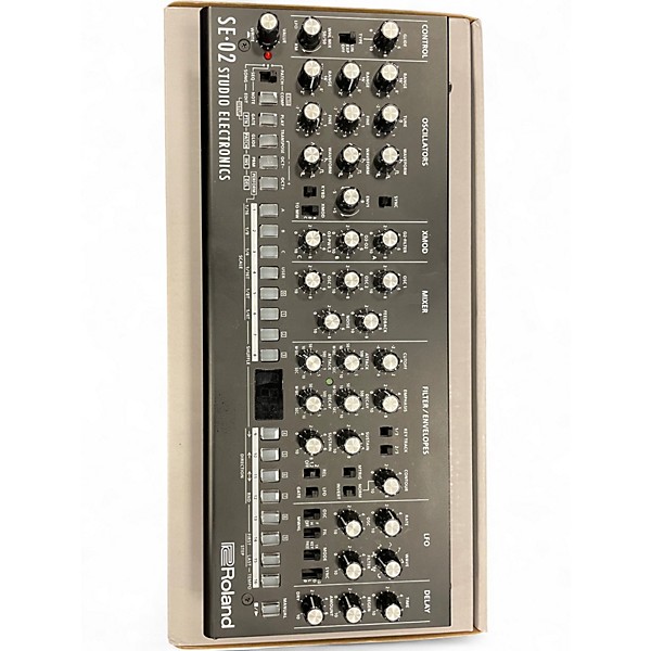Used Roland SE-02 Synthesizer