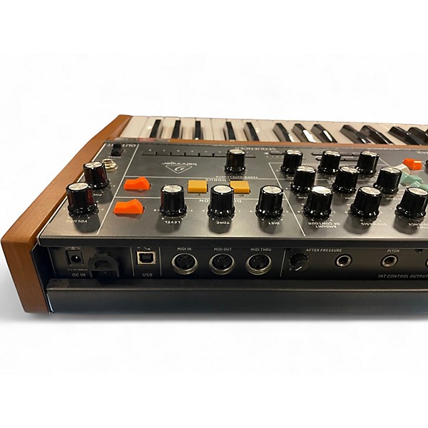 Used Behringer POLY D Synthesizer