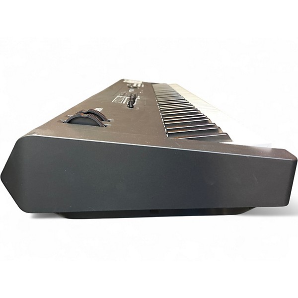 Used Yamaha MX88 Synthesizer