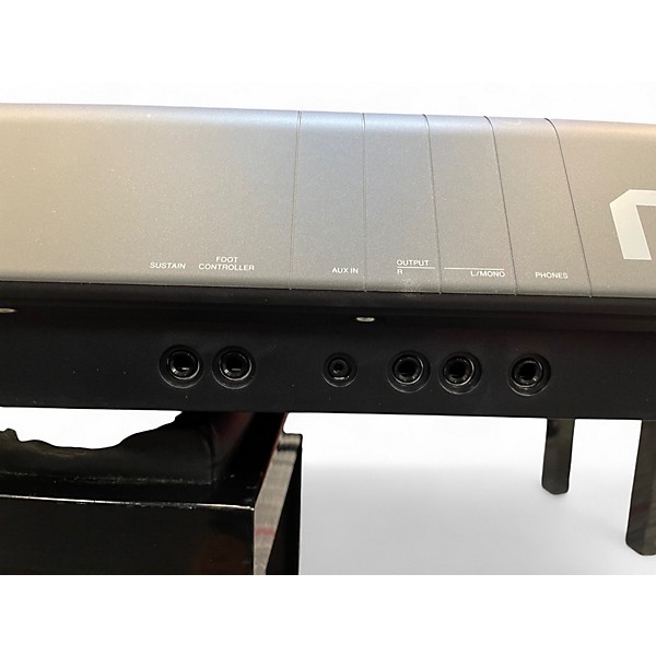 Used Yamaha MX88 Synthesizer