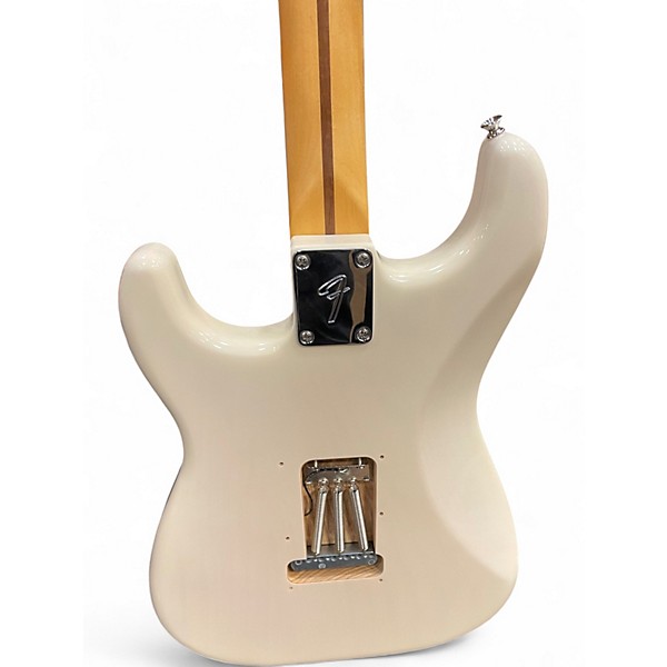 Used Fender PLAYER II STRATOCASTER CHAMBERED ASH  White Blonde Solid Body Electric Guitar