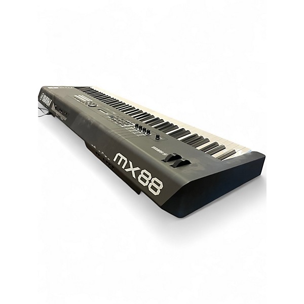 Used Yamaha MX88 Synthesizer