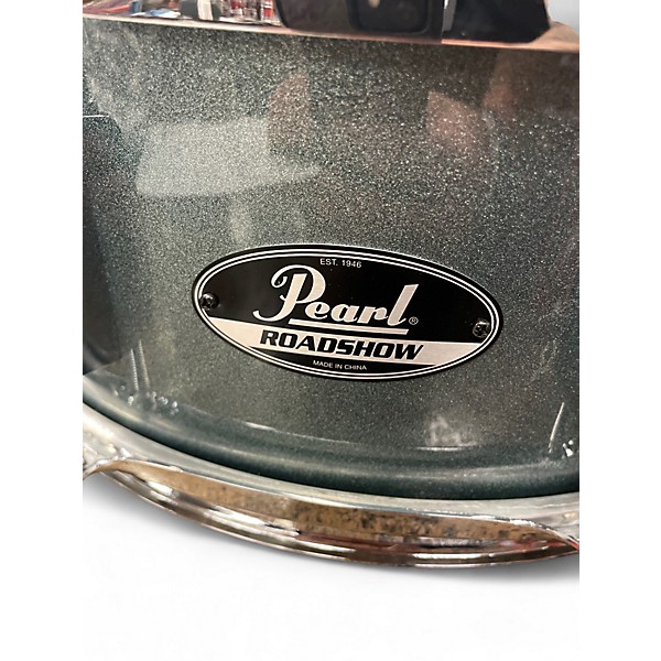 Used 2020s Pearl 14in roadshow Green Sparkle Drum