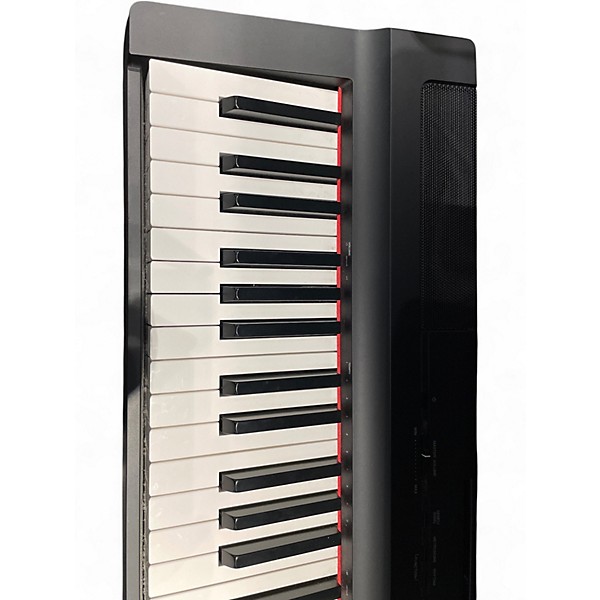 Used Yamaha P125 Digital Piano