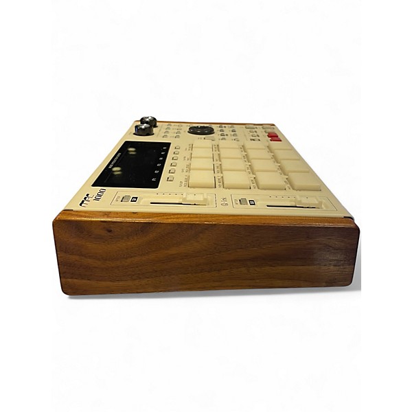 Used Akai Professional MPC1000 Production Controller