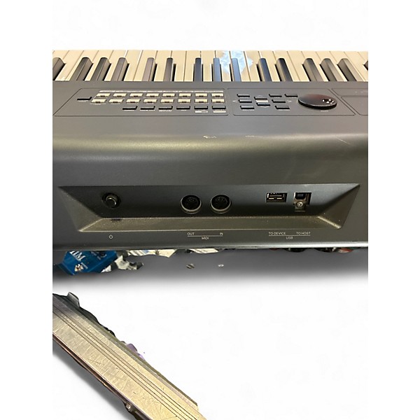 Used Yamaha MX88 Synthesizer