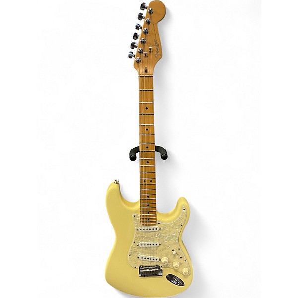 Vintage 1996 Fender 1996 American Standard Stratocaster Vintage Blonde Solid Body Electric Guitar
