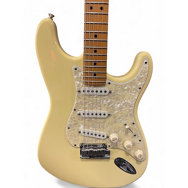 Vintage 1996 Fender 1996 American Standard Stratocaster Vintage Blonde Solid Body Electric Guitar