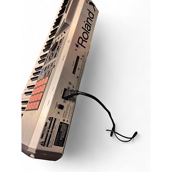 Used Roland Fantom X6 Keyboard Workstation