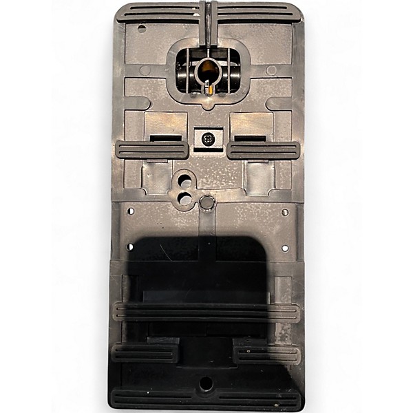 Used Behringer FCV100 Volume Modulation Sustain Pedal