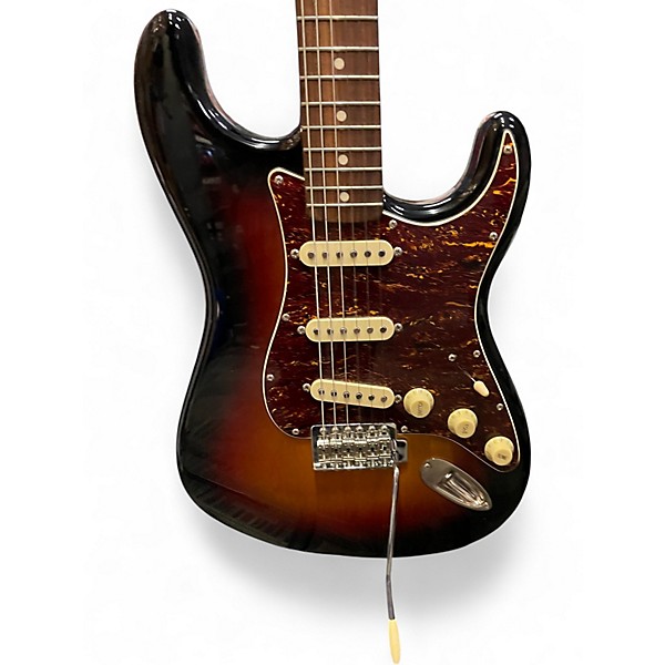 Used Squier Classic Vibe 1960S Stratocaster 3 Tone Sunburst Solid Body Electric Guitar