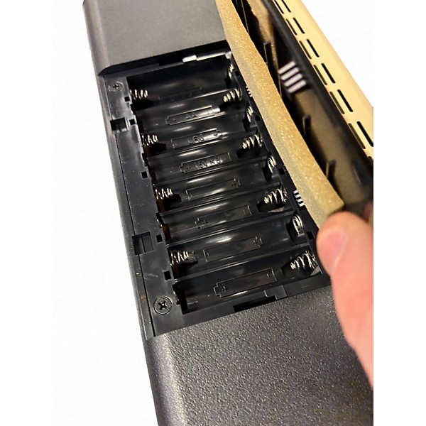 Used Yamaha THR5 5W Desk Top Modeling Guitar Combo Amp