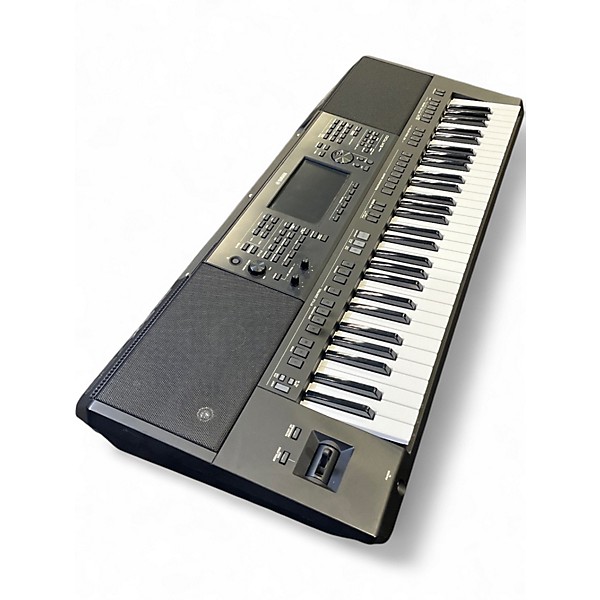 Used Yamaha PSRSX-700 Keyboard Workstation